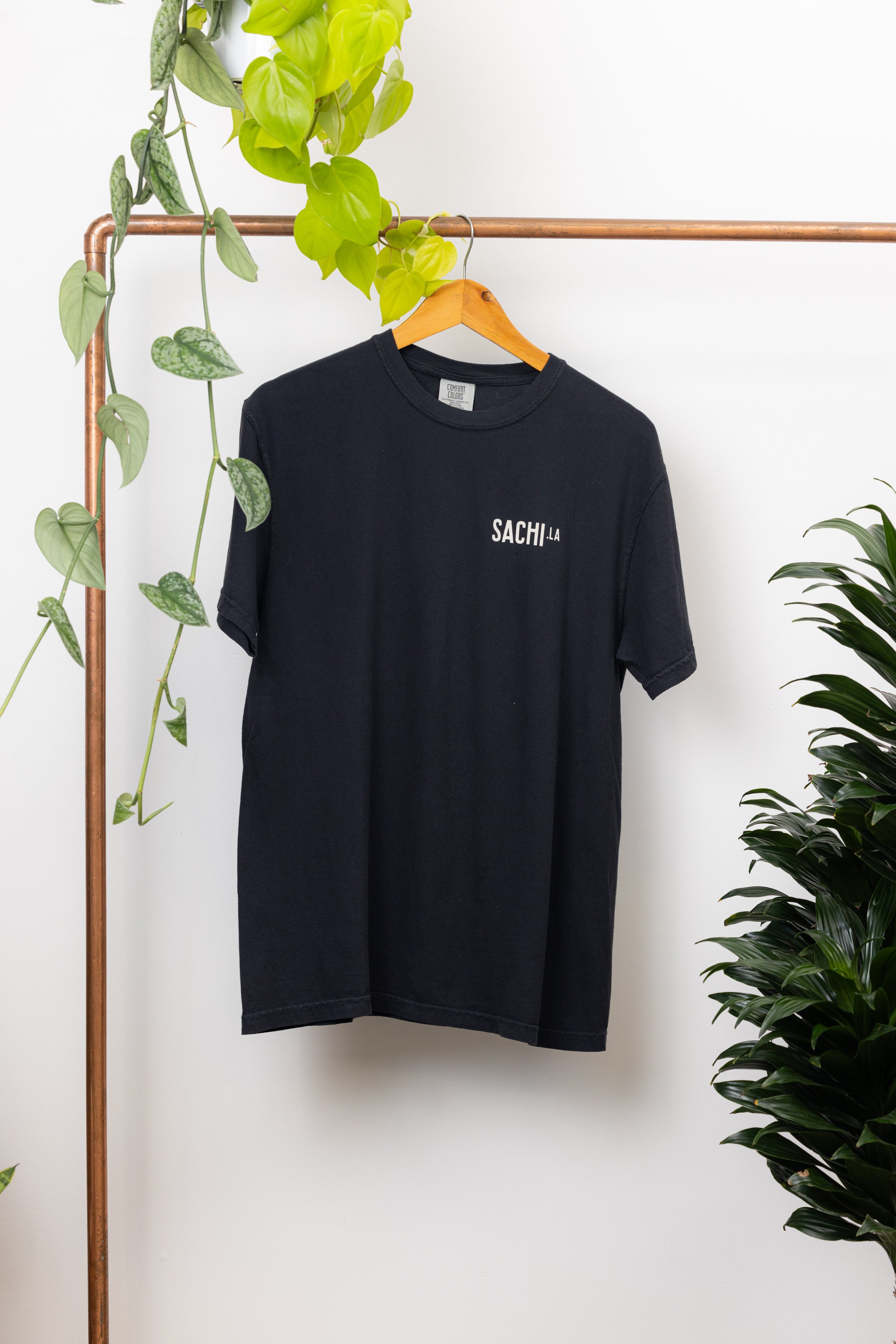 Black SACHI.LA T-Shirt (幸)