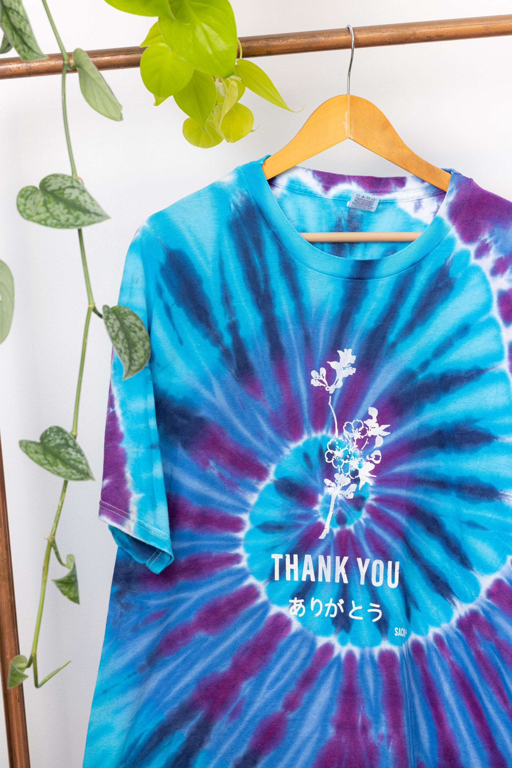 Swirl Tie Dye Thank You Vintage T-Shirt | SACHI.LA